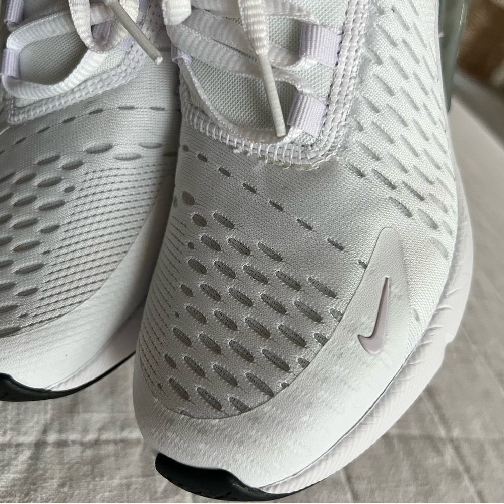 NIKE Air Max 270 youth 4.5 or women’s 6 white /black - Picture 3 of 16